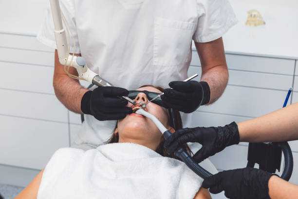 Best Emergency Tooth Extraction in Pine Lakes, FL